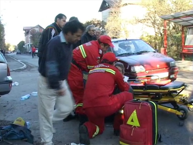 Foto accident biciclist str. Victor Babes Baia Mare (c) eMaramures.ro 